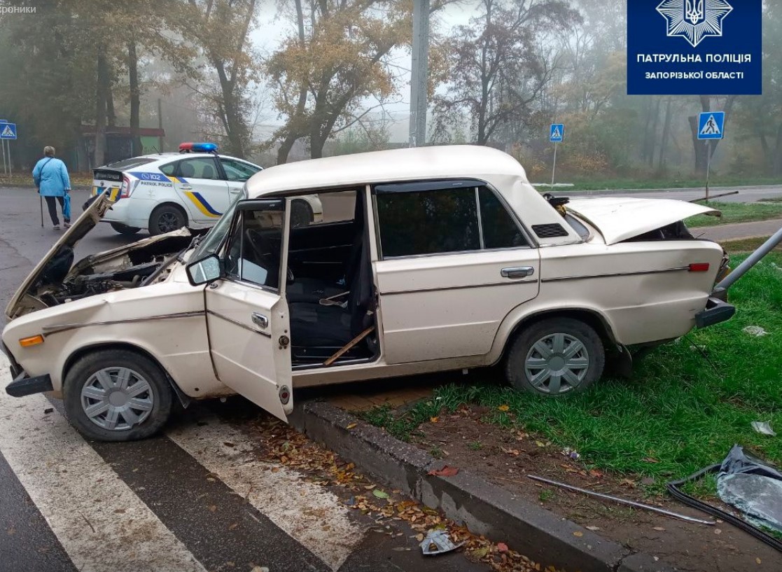 На в'їзді в Івано-Франківську область трапилася подвійна ДТП - троє осіб отримали травми