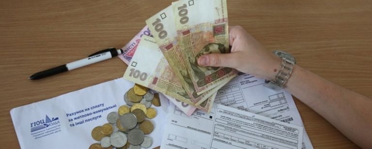 З франківців, які не платять за вивіз сміття, стягуватимуть заборгованість через суд