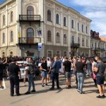 У Коломиї підприємці вийшли на мітинг проти карантинних обмежень