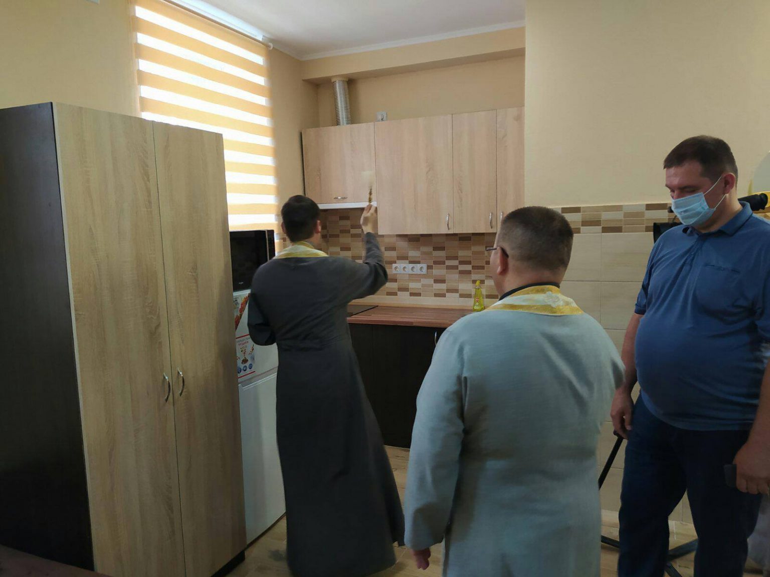 У Івано-Франківському СІЗО освятили платну камеру: фото