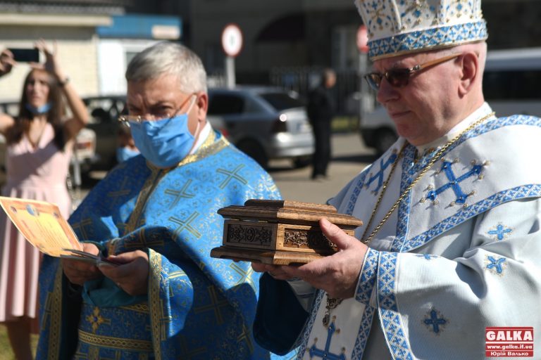 До франківського храму привезли мощі святого апостола Андрія Первозванного ФОТО