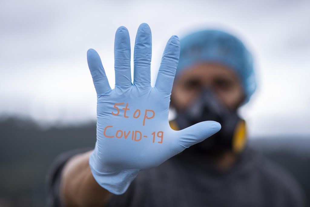 Упродовж минулої доби на Прикарпатті зафіксували 1 смерть та 165 нових випадків інфікування COVID-19