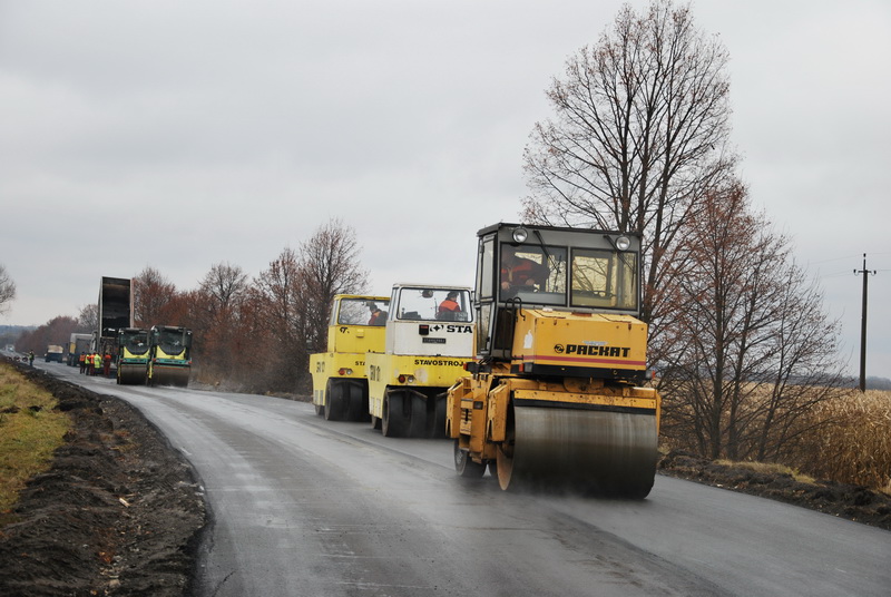 На Долинщині капітально відремонтують автомобільні дороги