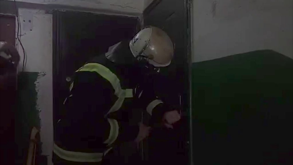 У Франківську рятувальники допомогли потрапити до квартири в якій перебував хворий чоловік