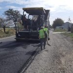 На Снятинщині триває капітальний ремонт дорожнього покриття