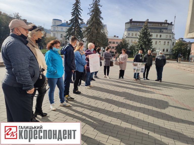 Протестувальники, що перекривали дорогу в Креховичах, приїхали на прийом до керівництва ОДА