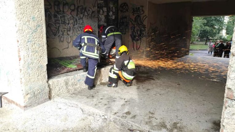 У підвалі франківської багатоповерхівки трапилась пожежа ФОТО