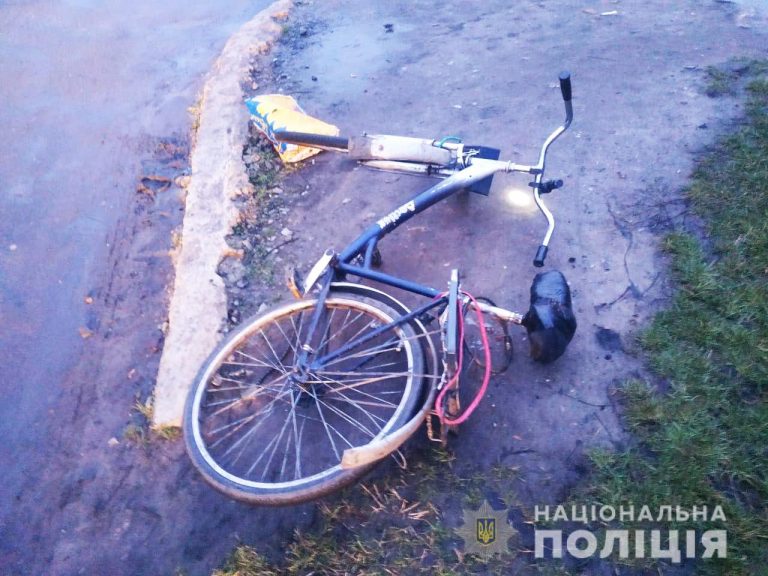 В Івано-Франківську поліція ловила п'яного водія, який збив велосипедиста й утік з місця пригоди