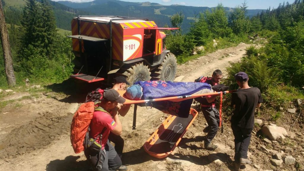 На горі Шпиці стало зле туристу зі столиці - викликали рятувальників