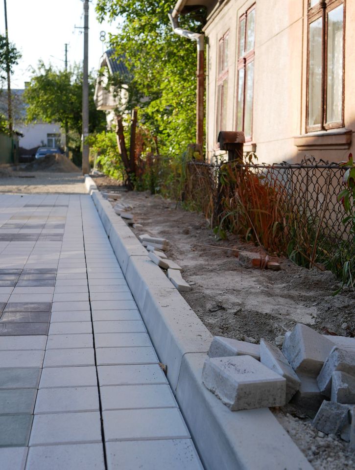 На «Гірці» завершується ремонт ще однієї вулички ФОТОРЕПОРТАЖ