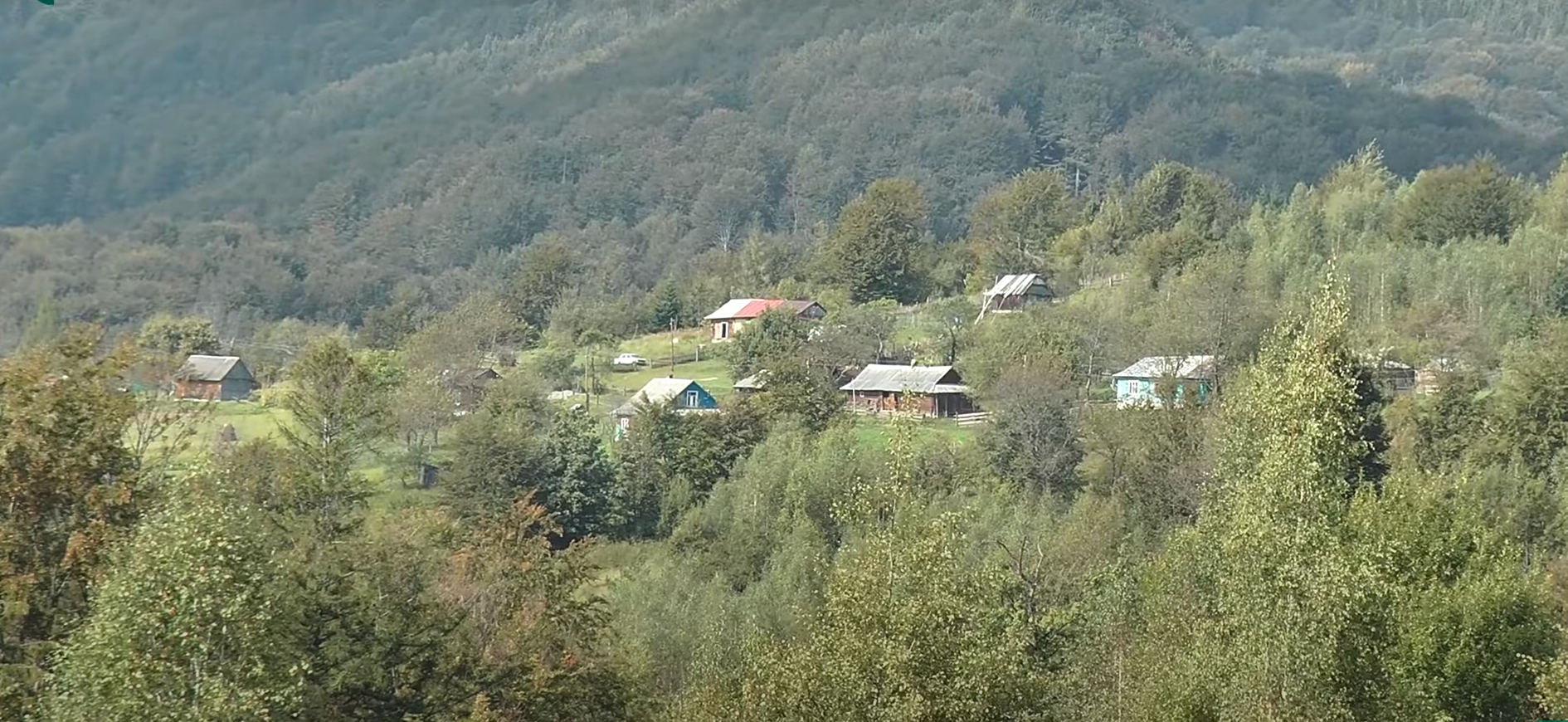 Без магазинів, шкіл та ФАПів: як живуть люди у високогірному селі ВІДЕО