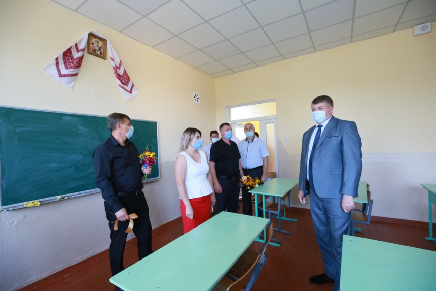 Відремонтовану школу відкрили в Городенці ФОТО