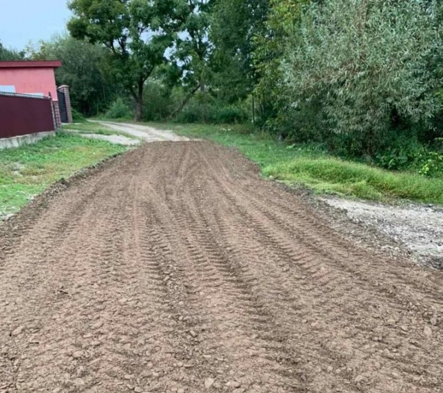 У прикарпатському селі відновили пошкоджені паводком дороги ФОТО