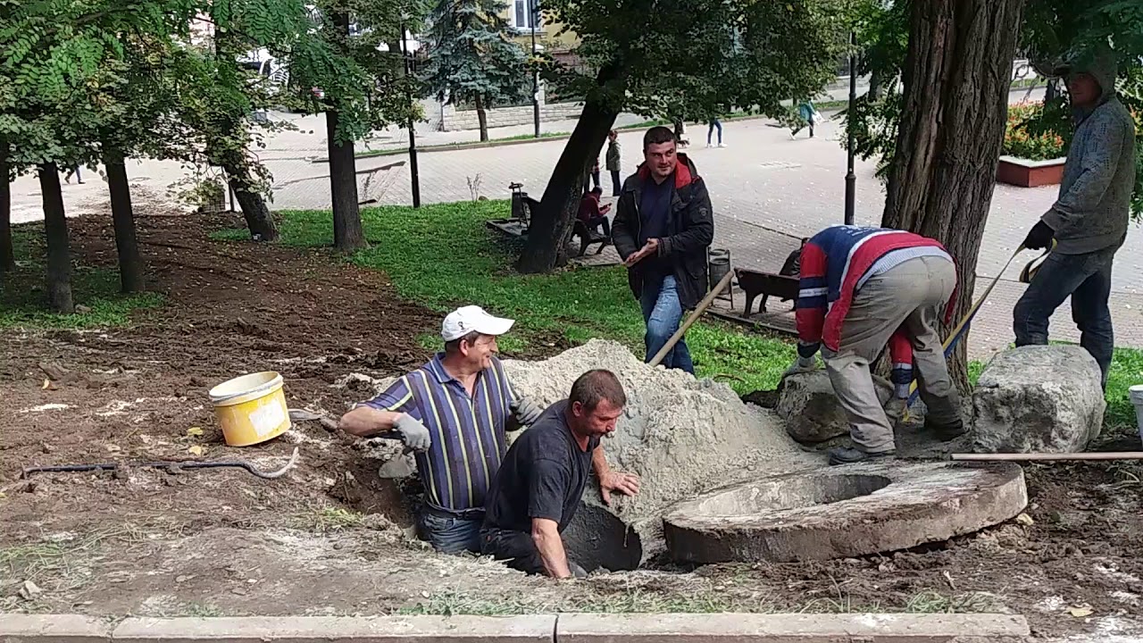 Стали відомими причини потужних розкопок на Валах в Івано-Франківську