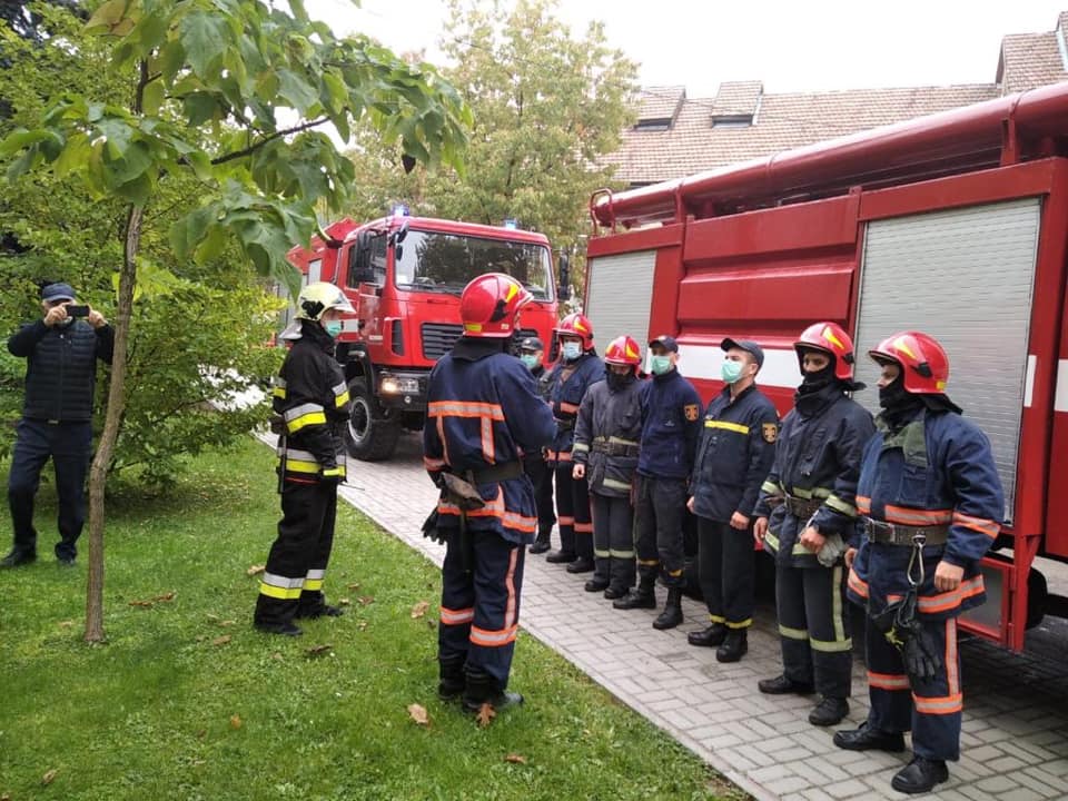 Рятувальники провели навчання в Коломийському політехнічному коледжі ФОТО