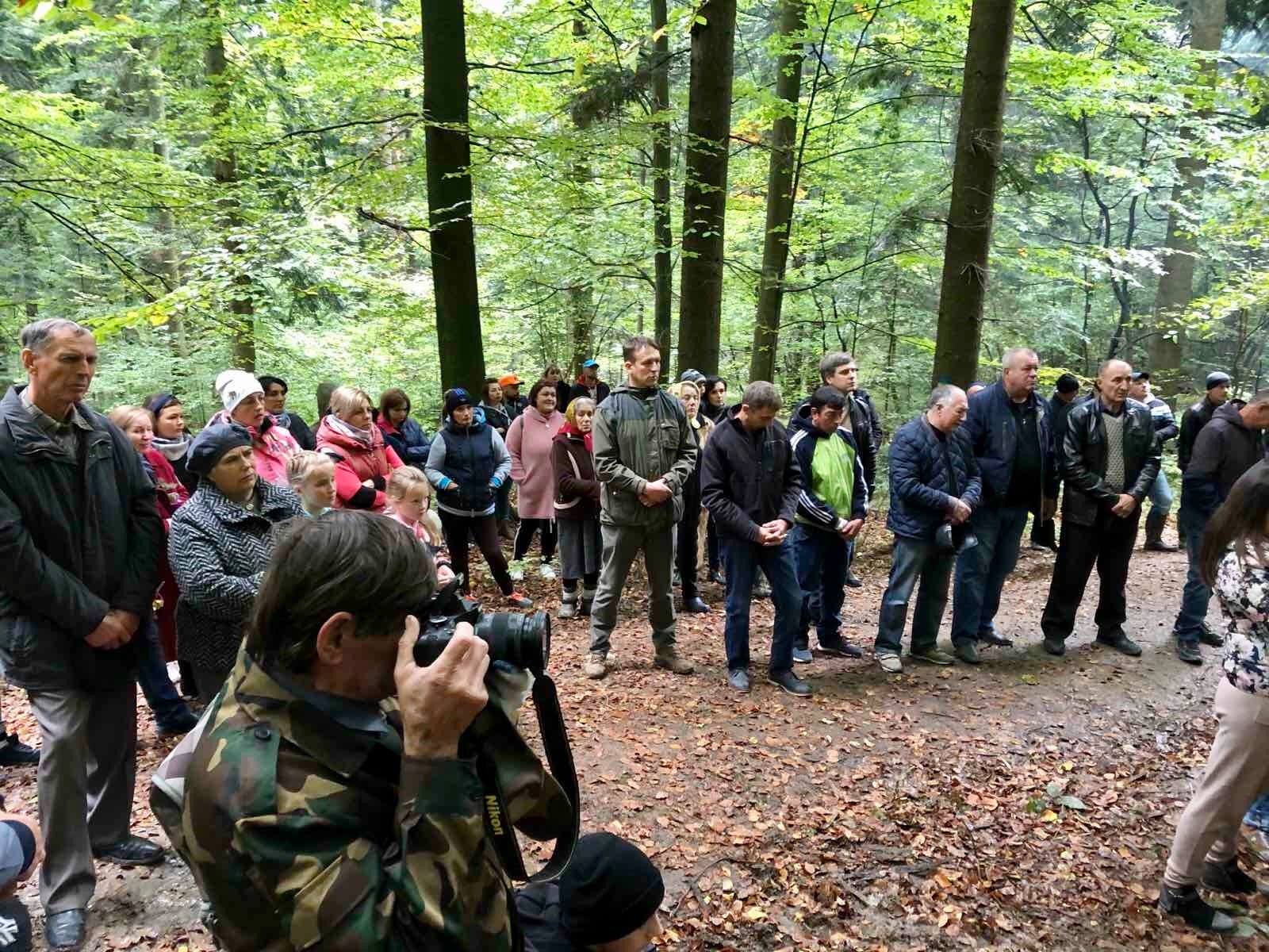 На Прикарпатті відновили криївку, де билися партизани з чекістами ФОТО