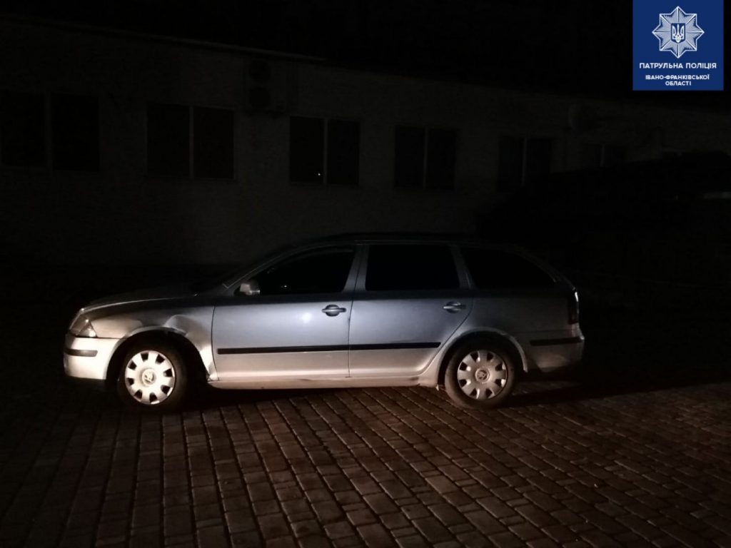 У Франківську п'яний водій вчинив ДТП та втік з місця пригоди