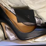 нелегально