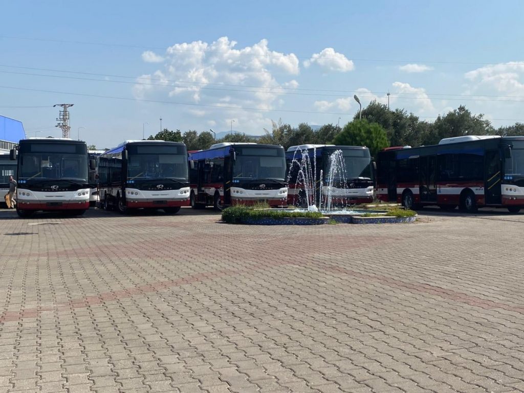До Франківська їдуть нові комунальні автобуси