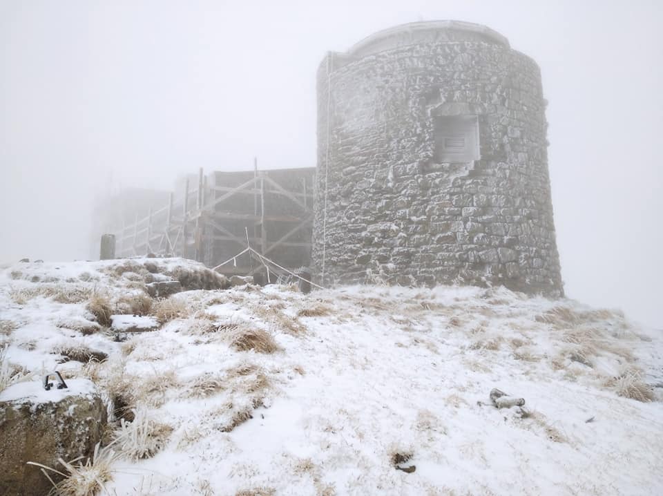 Чорногору знову притрусило снігом ФОТО