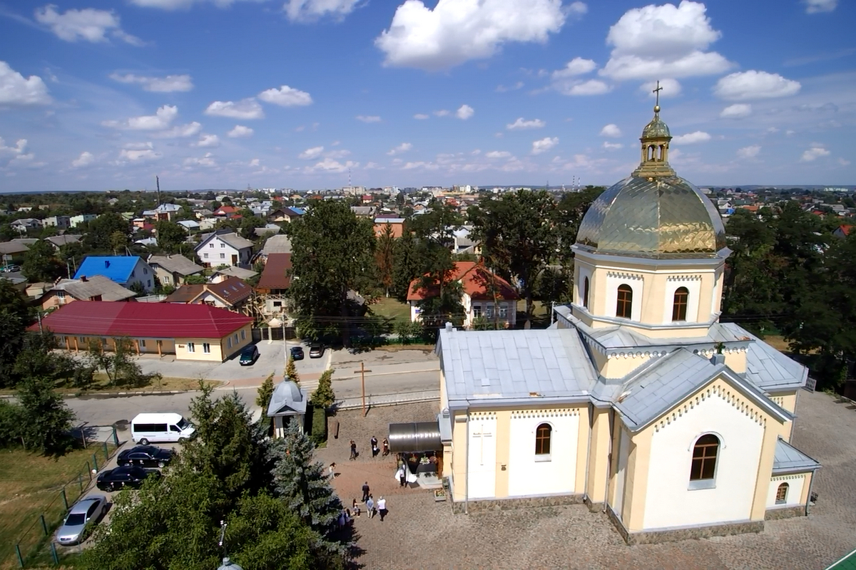 Опришівецька громада невдовзі отримає нову дорогу до місцевого кладовища ВІДЕО