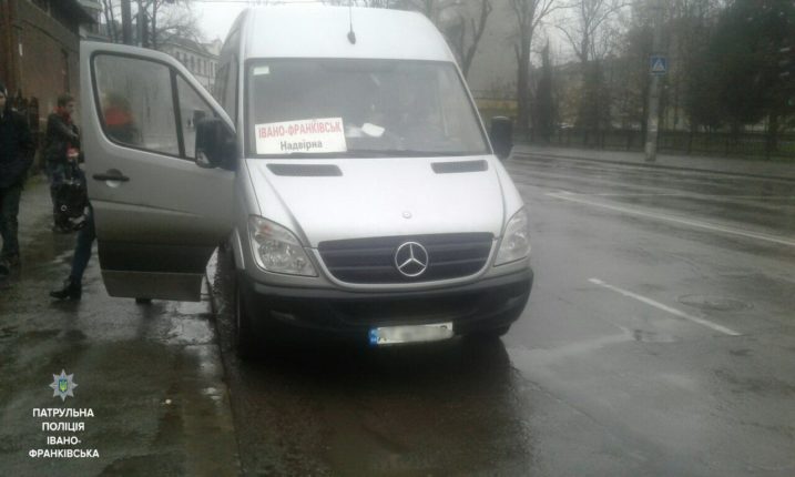 За двох «зайвих» пасажирів водія автобуса на Прикарпатті оштрафували на 17 тисяч