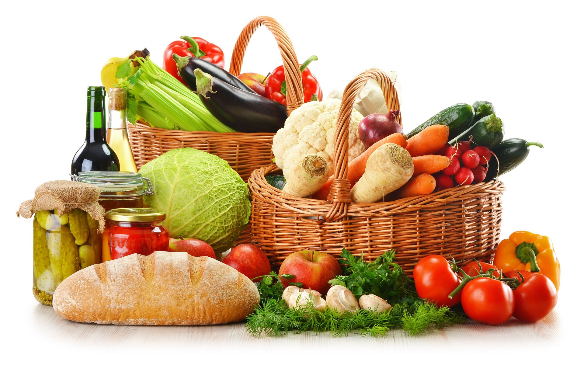 Які продукти мають бути вдома у кожної господині?