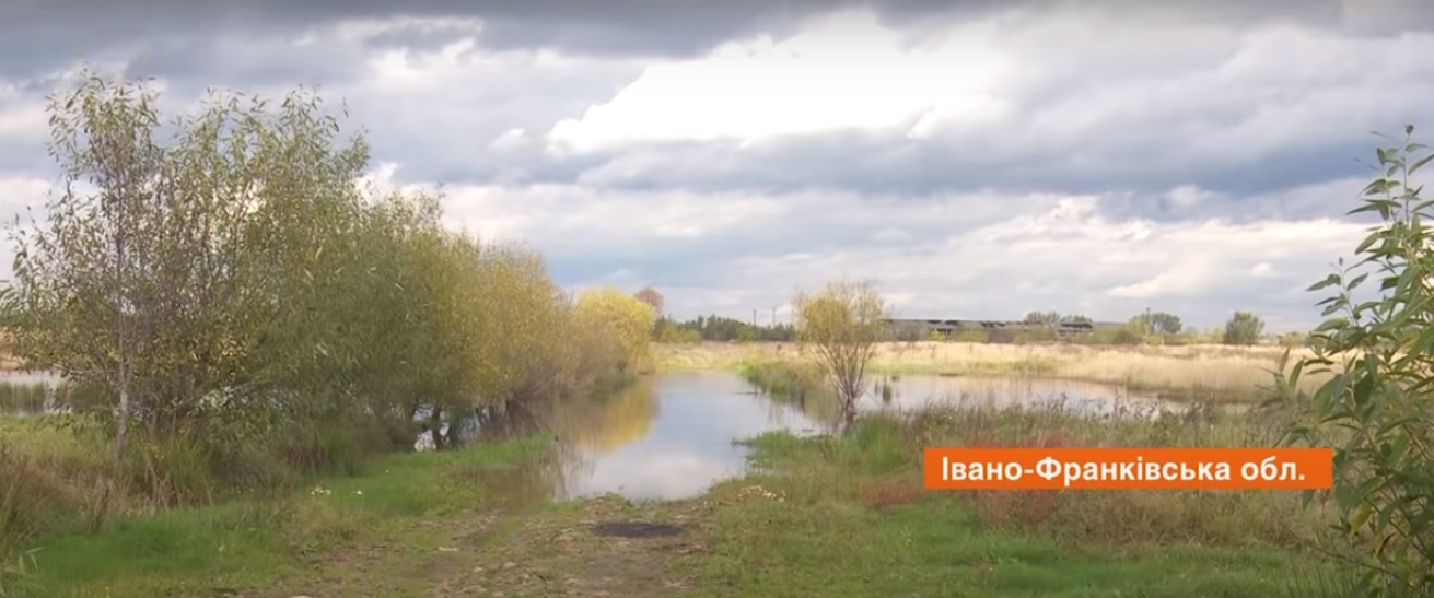 Прикарпатське село може провалитись під землю через покинуті шахти ВІДЕО