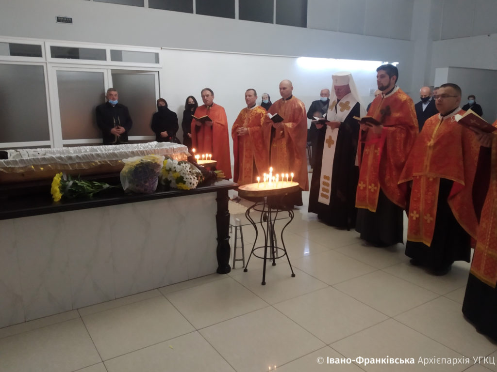 У Франківську попрощалися зі зв’язковою УПА, викладачкою Марією Кияк