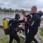 Прикарпатські рятувальники розповіли як шукають потопельників
