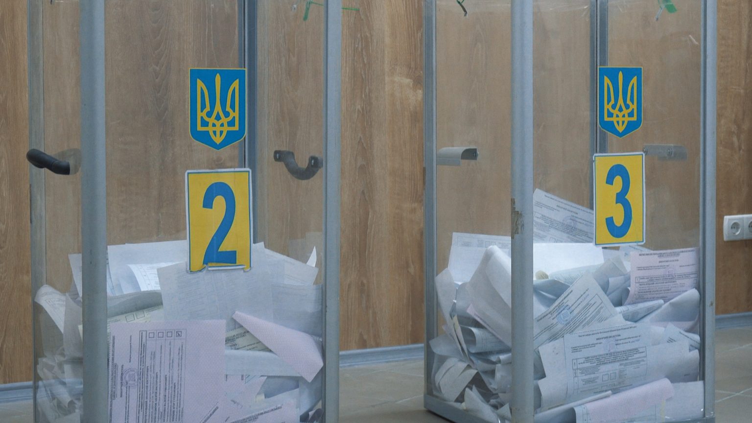 Хто з новообраних депутатів Франківської облради набрав найбільше і найменше голосів