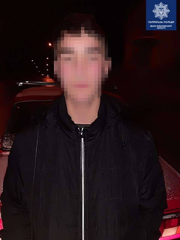 В Івано-Франківську неповнолітній юнак викрав чуже авто - його затримала поліція
