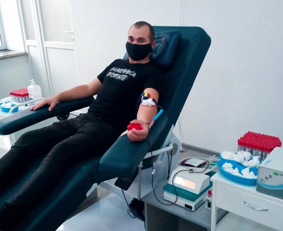 Прикарпатські поліцейські вкотре стали донорами крові ФОТО