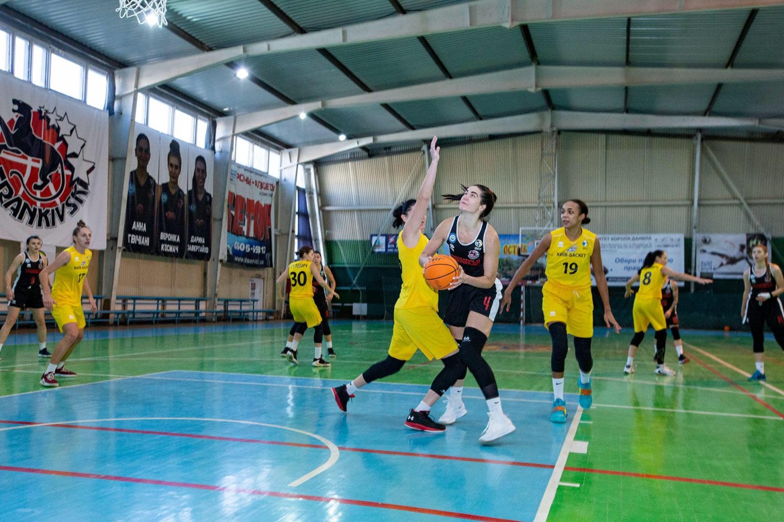 Франківські баскетболістки програли суперницям з Києва