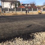 З’єднання бульварів: підрядники уклали один із шарів асфальтобетону