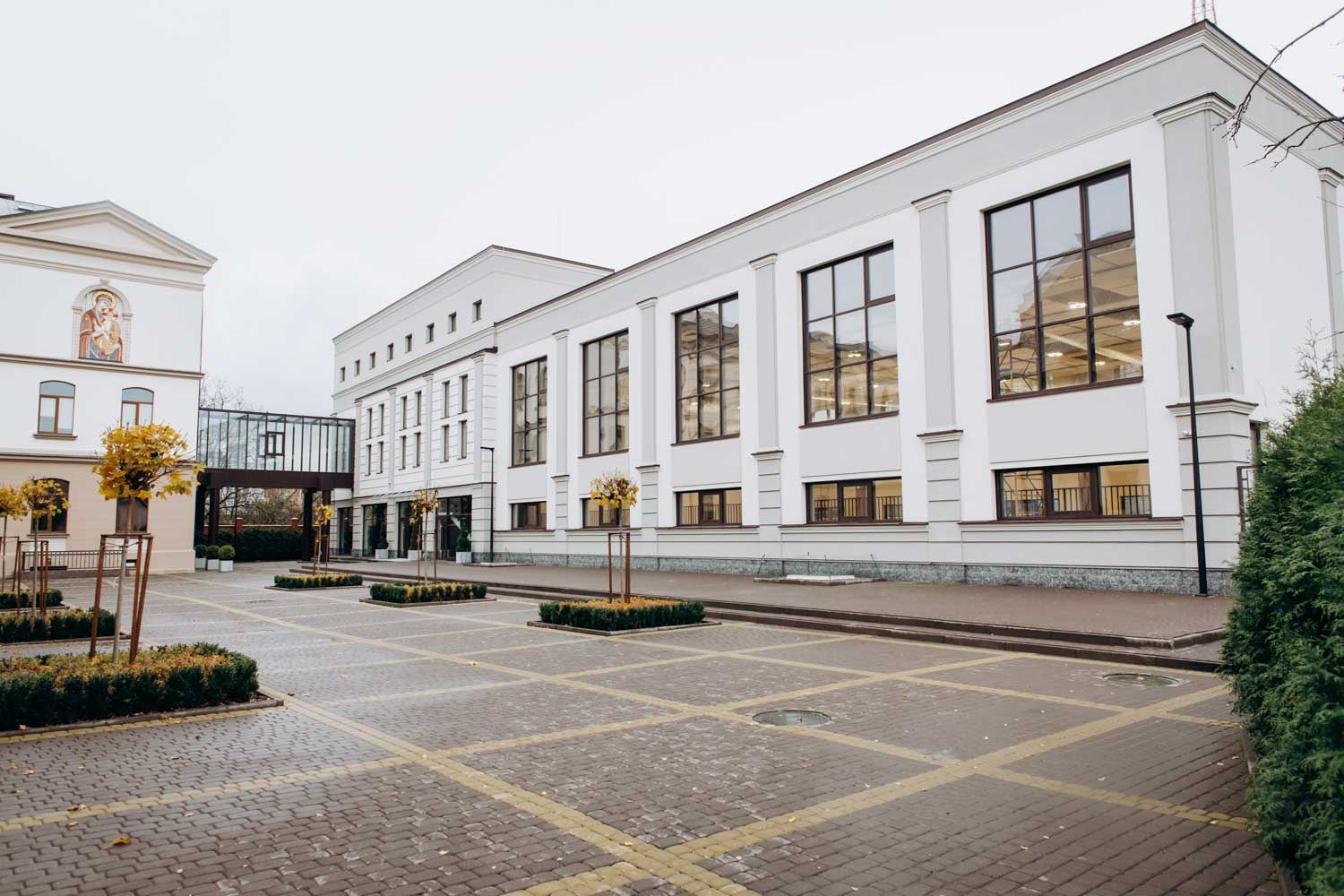 У Католицькому ліцеї на Шевченка відкривають новий корпус