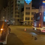 У Франківську “Мазда” врізалася у комунальний автобус