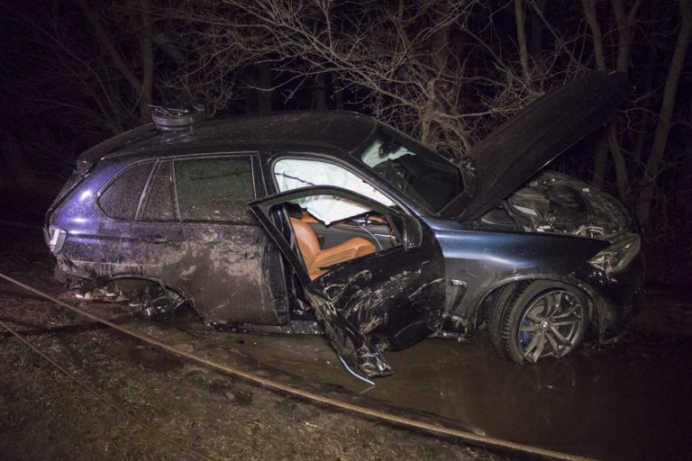 На Прикарпатті легковик вилетів у кювет - одну особу травмовано