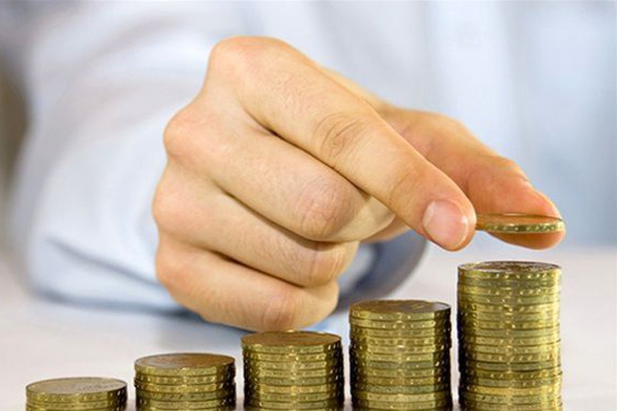 Українцям пообіцяли пенсію у $300, а зарплату у $900: озвучено терміни. Відео