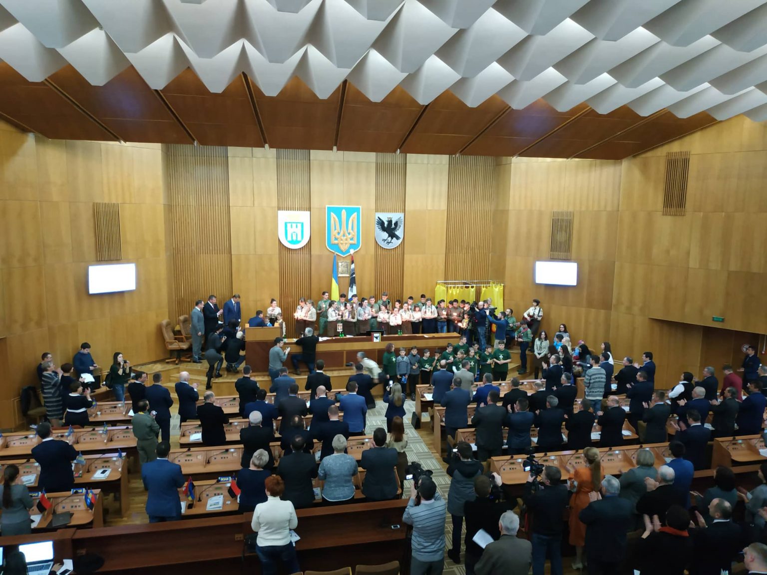 Гендерна нерівність: головами рад на Прикарпатті обрали здебільшого чоловіків