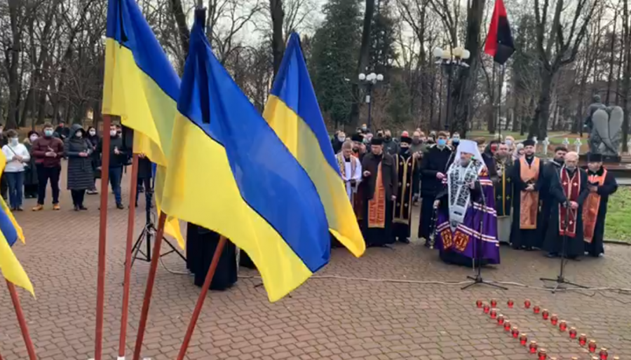 У Франківську відбулось вшанування пам'яті жертв Голодомору 1932-1933 років