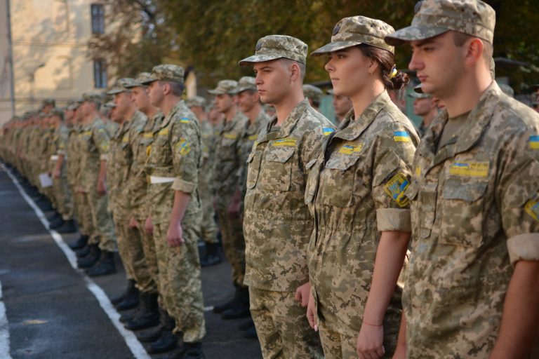 На Прикарпатті призвуть на військову службу офіцерів запасу, які не служили в армії