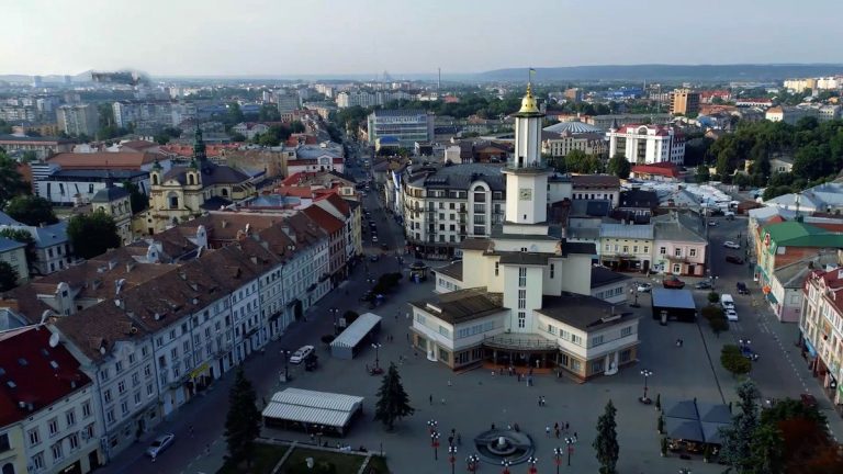 Івано-Франківськ увійшов до рейтингу недооцінених туристичних локацій України