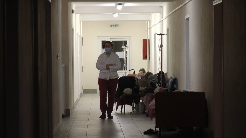 Як лікують хворих на COVID-інфікованих у Галицькій лікарні ВІДЕО
