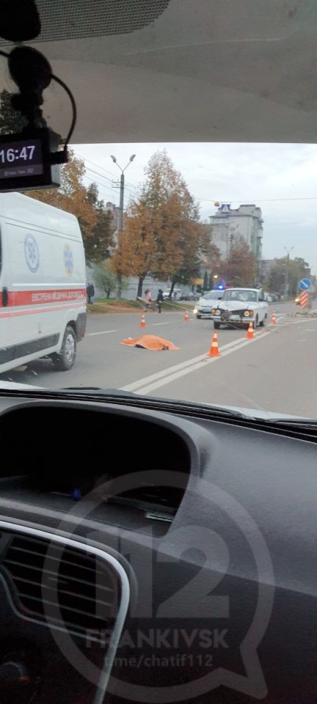 У Франківську водій «Москвича» на смерть збив жінку ФОТО