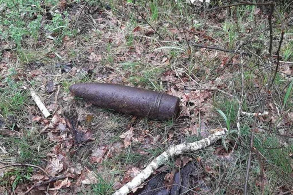 На Франківщині виявили артснаряд часів ІІ Світової війни