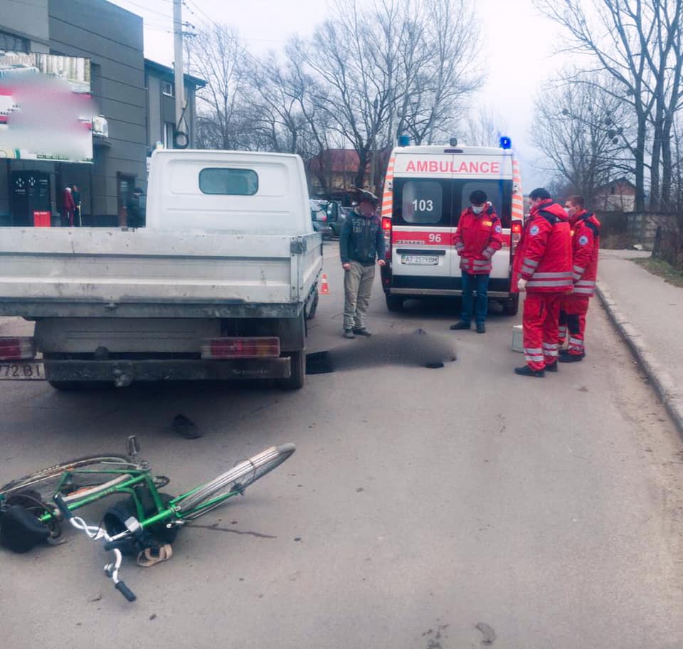 У Калуші водій «Спринтера» на смерть збив літнього велосипедиста ФОТО