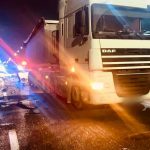 На Прикарпатті зіткнулися вантажівка та легковик - водій останнього загинув ФОТО