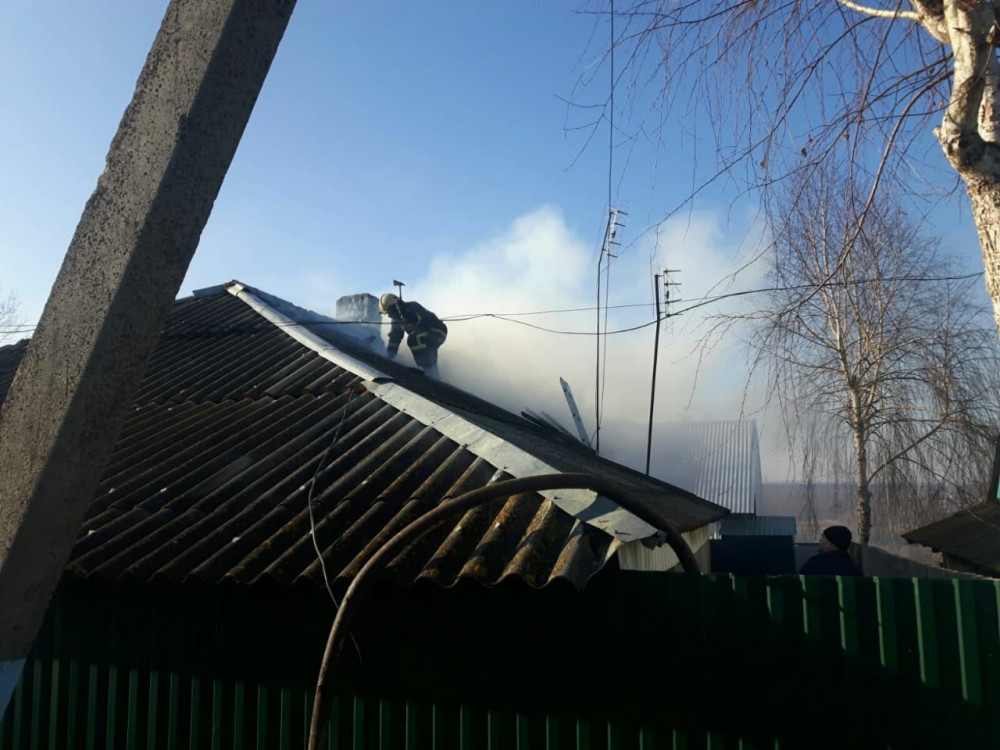 Вогнеборці загасили пожежу будинку на Городенківщині ФОТО