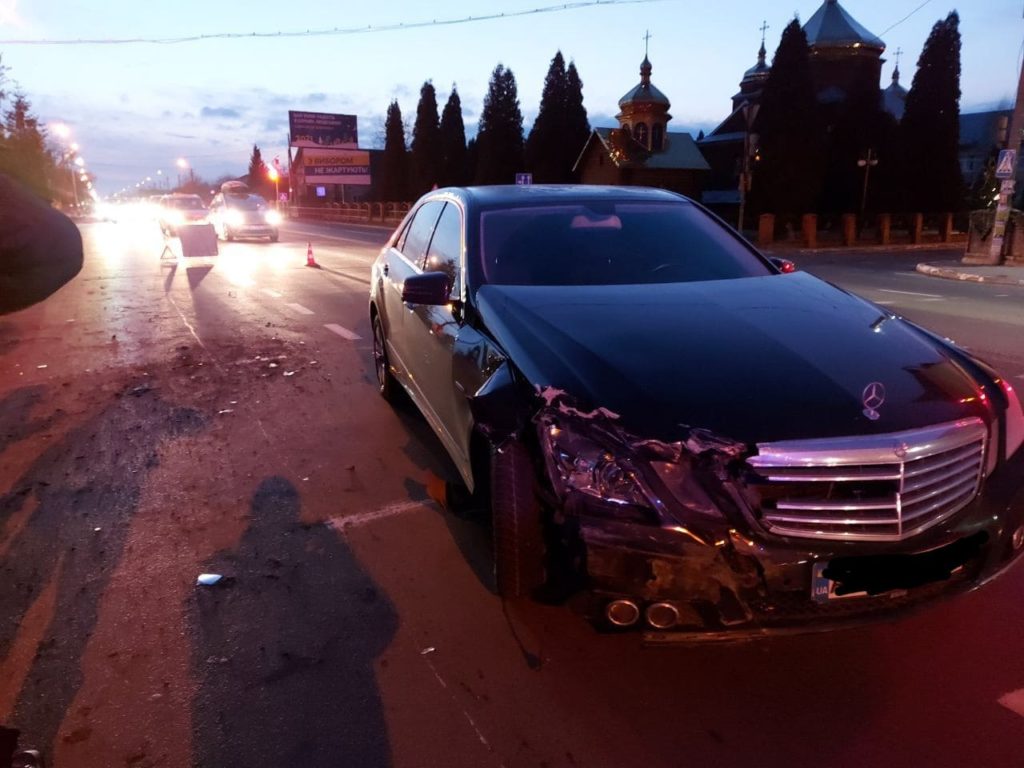 24-річна водійка стала винуватицею аварії у Крихівцях ФОТО